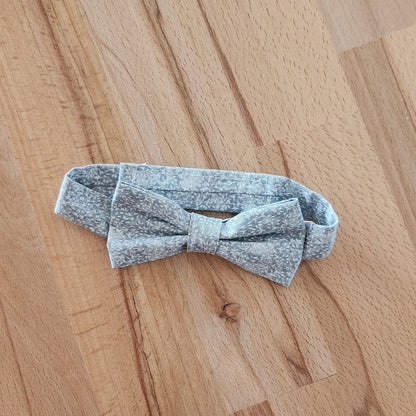 Silver bush bow tie